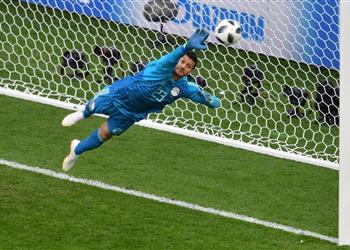 الشناوي يرفض استلام جائزة رجل المباراة بعد مواجهة أوروجواي