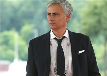 مورينيو عن ركلة جزاء ميسي حتى اللاعبين الخارقين بشر