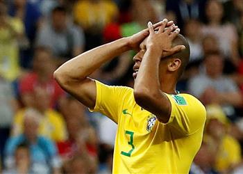 لاعب البرازيل يعلق على صحة هدف سويسرا