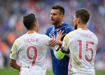 فاسكيز يرد على سخرية راموس ويتعهد بطرده