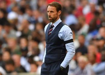 مدرب إنجلترا ينتقد التحكيم أمام تونس