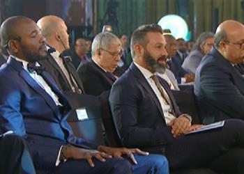 حازم إمام منتخب مصر سينجح دفاعي ا امام روسيا وصلاح سيطور الشكل الهجومي