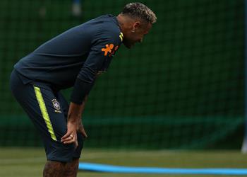 منتخب البرازيل يكشف أخر تطوارات إصابة نيمار