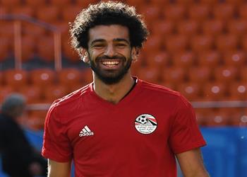 ليفربول يحفز محمد صلاح قبل مباراة مصر وروسيا