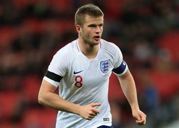 لاعب إنجلترا يحث زملاءه على احترام بنما قبل مواجهة الأحد