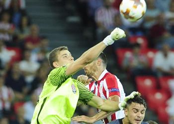 وكيل حارس زوريا يوضح حقيقة توقيعه لريال مدريد