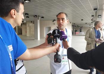 إيهاب لهيطة يكشف حقيقة إقامة الفنانين في فندق منتخب مصر