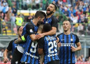 هدف برشلونة يوضح موقفه من عرض مانشستر يونايتد