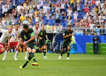 فيديو استراليا تتعادل مع الدنمارك وتنعش آمالها بالتأهل لدور الـ16 بالمونديال