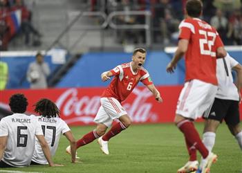 فابريجاس يرد على لينيكر مصر والسعودية الأسوأ في المونديال