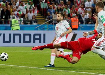 ألبا رد ا على الانتقادات الموجهة لإسبانيا لا تضربونا على ظهورنا الآن