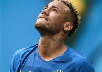 نيمار يفسر سبب بكائه بعد مواجهة البرازيل وكوستاريكا