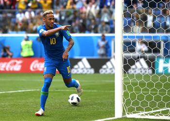 فيديو نيمار يواصل مطاردة أساطير البرازيل