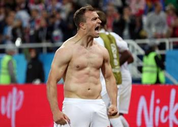 شاكيري ي حذر سويسرا من سيناريو كوستاريكا والبرازيل بعد تخطى صربيا