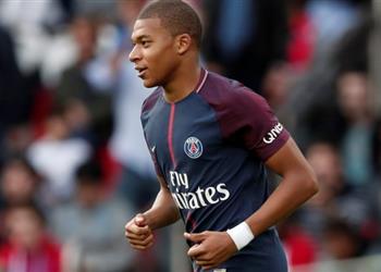 مانشستر يونايتد يراقب مبابي