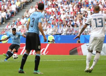 بالفيديو أوروجواي تسحق روسيا بثلاثية وتصحبها لدور الـ16