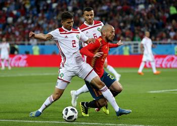 أشرف حكيمي منتقد ا تقنية الفيديو تساعد منتخب على حساب آخر