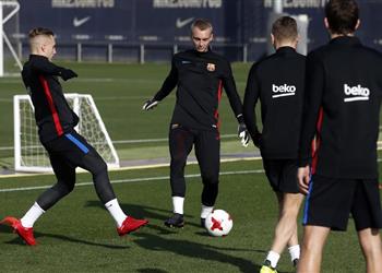 حارس برشلونة يقترب من الرحيل للدوري الإيطالي