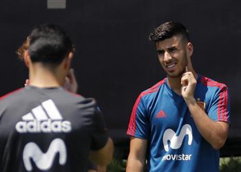 أسينسيو يثير الجدل حول مستقبله مع ريال مدريد