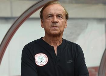 التشكيلة الأساسية لنيجيريا أمام الأرجنتين في مباراة نارية