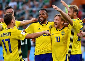 فيديو السويد تسحق المكسيك بثلاثية ويتأهلان إلى دور الـ16