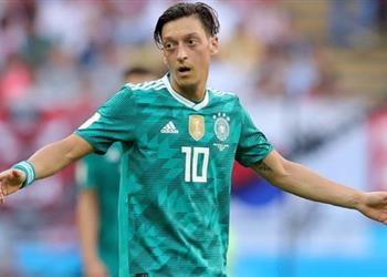 بعد توديع المونديال جماهير ألمانيا تطالب أوزيل بالاعتزال دولي ا