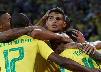 تياجو سيلفا ي شيد بعقيلة تيتي بعد تأهل البرازيل وي علق على مواجهة المكسيك