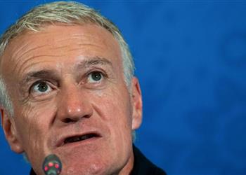 ديشامب يؤكد غياب نجمه أمام الأرجنتين ويعلق على خطة إيقاف ميسي