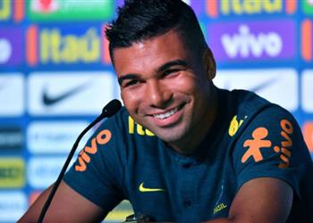 كاسيميرو بوسكيتس الأفضل في العالم بمركزه