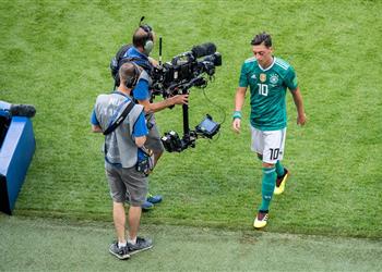 أوزيل ي علق على نكسة ألمانيا بمونديال روسيا
