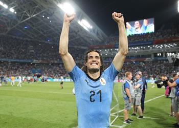 فيديو كافاني يوضح إصابته ومدى إمكانية لحاقه بمباراة فرنسا