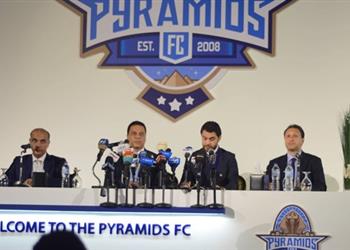 خاص رغم بيان النفي بيراميدز يواصل مراسلة الأهلي لضم لاعبه