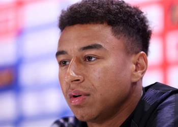 لينجارد يحذر إنجلترا من خطورة فالكاو