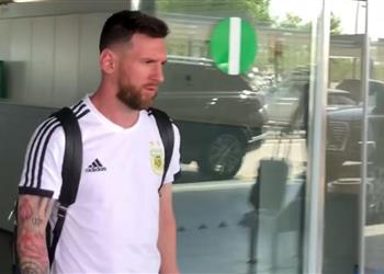 ميسي يعود إلى برشلونة بعد توديع المونديال