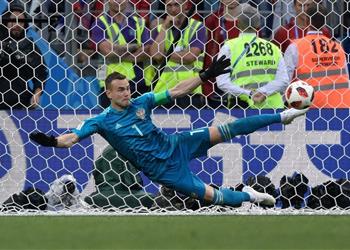 حارس روسيا جائزة الأفضل لا أستحقها