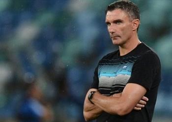 كارتيرون يصدم صانع ألعاب الأهلي ويستبعده من المعسكر الخارجي