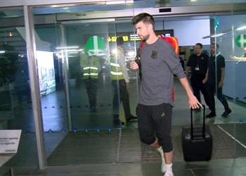 بيكيه يزيد التساؤلات حول مستقبله مع إسبانيا