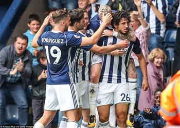 ناد إنجليزي يستخدم مدافعه في صفقة تبادلية لضم أحمد حجازي