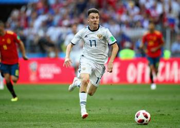 والدة نجم روسيا تؤكد مفاوضات تشيلسي