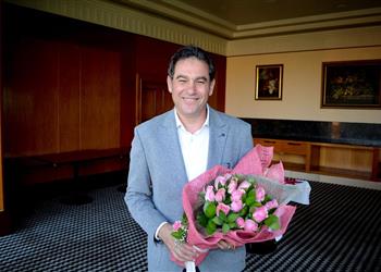 صور لاعبو الزمالك يكرمون خالد جلال في معسكر الإعداد