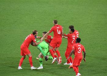 رسمي ا الفيفا يعلن رجل مباراة إنجلترا وكولومبيا