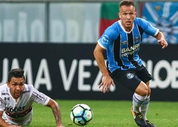 برشلونة يحدد موعد إعلان صفقة أرثر