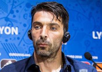 ليكيب بوفون يوقع لباريس سان جيرمان اليوم