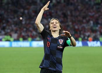 مودريتش لا أفكر في الفوز بالكرة الذهبية