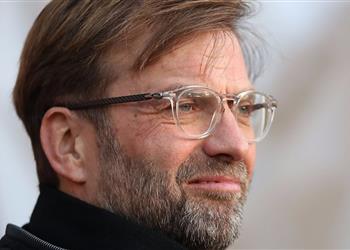 كلوب يطالب ليفربول بحماية لاعبه من برشلونة