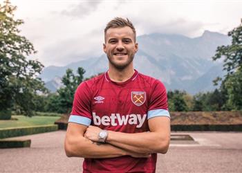 رسمي ا وست هام يتعاقد مع لاعب بوروسيا دورتموند