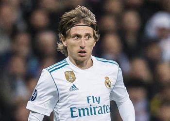 مانشستر يونايتد ينافس توتنهام على مودريتش