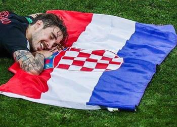 فرساليكو للاعبي إنجلترا بإمكانهم الذهاب لأخذ حمام شمس يوم الأحد