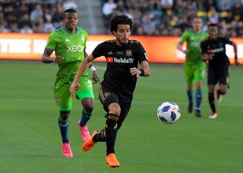 بيراميدز يعلن انتهاء إجراءات ضم عمر جابر رسميا