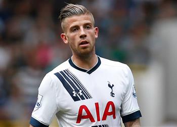 توتنهام يدرس الموافقة على بيع هدف مانشستر يونايتد